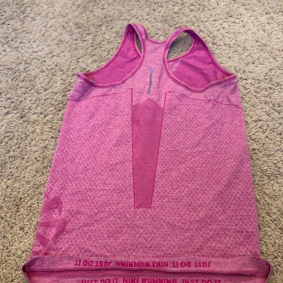 Nike Dri-Fit tank - Picture 3 of 3